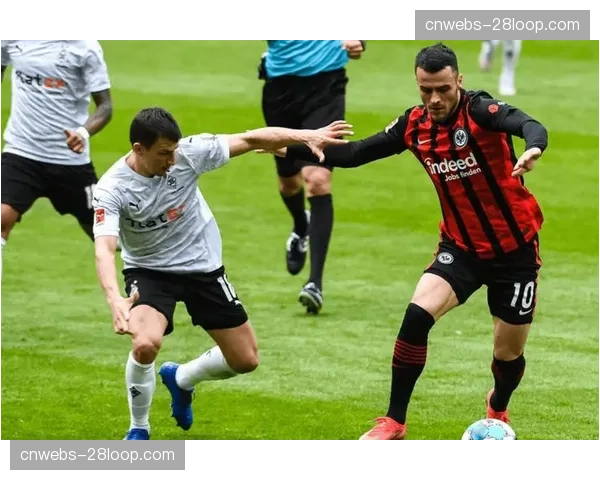 德米罗维奇妙传助攻菲里希利，斯图加特扩大比分