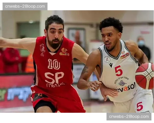 从训练营到季前赛：球员个人技术提升与团队默契建立过程